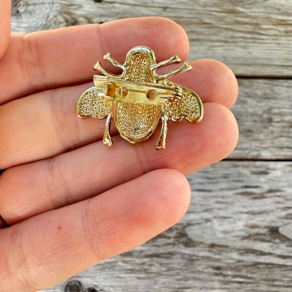 Vintage Jewelry Red and Black Flying Insect Bee Brooch Pin - Picture 3 of 3